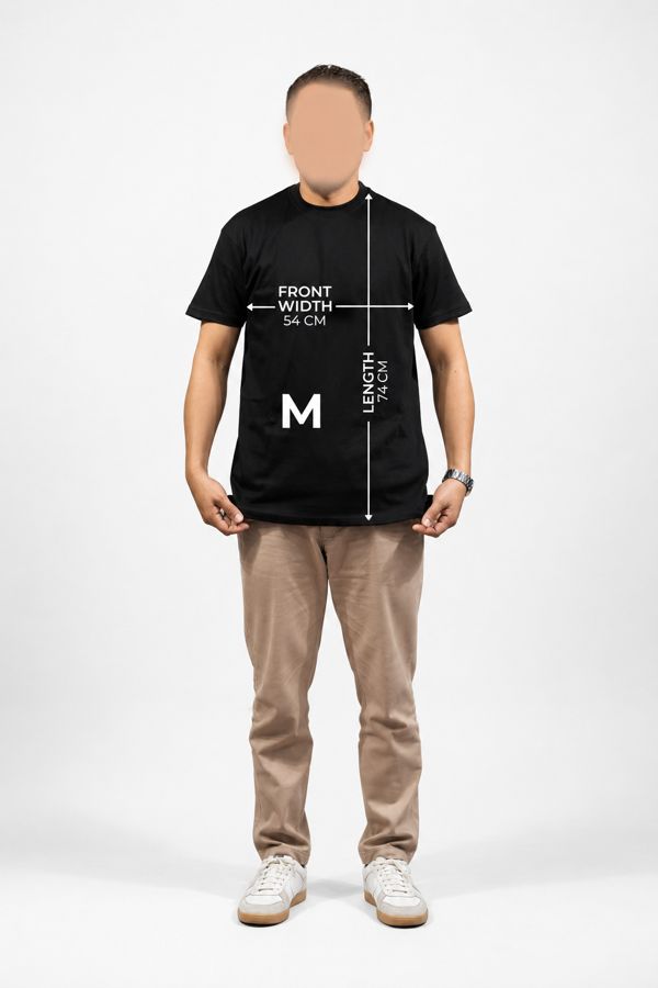 Size M on a 170 cm model, loose fit